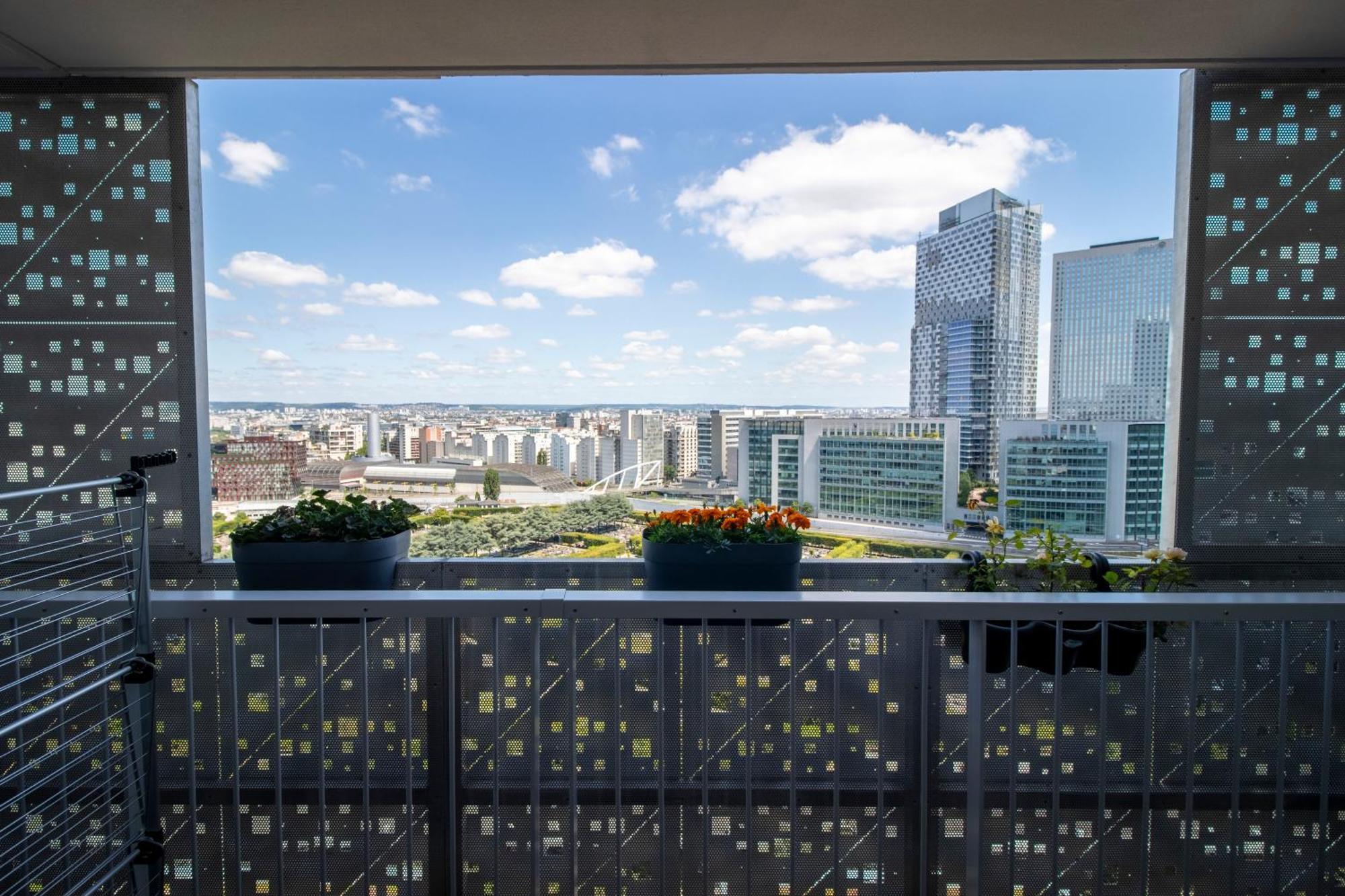Luxury 2 Rooms Apartment With Balcony Puteaux Exterior foto